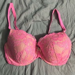 Super cute pink VS bra!